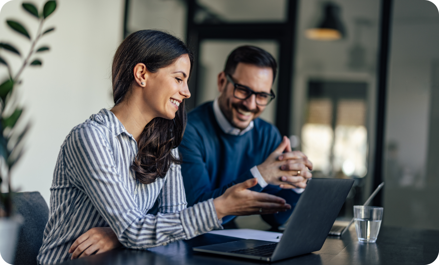 fast-food-owner-operator-meeting-for-payroll-hr-software-vendor-sm