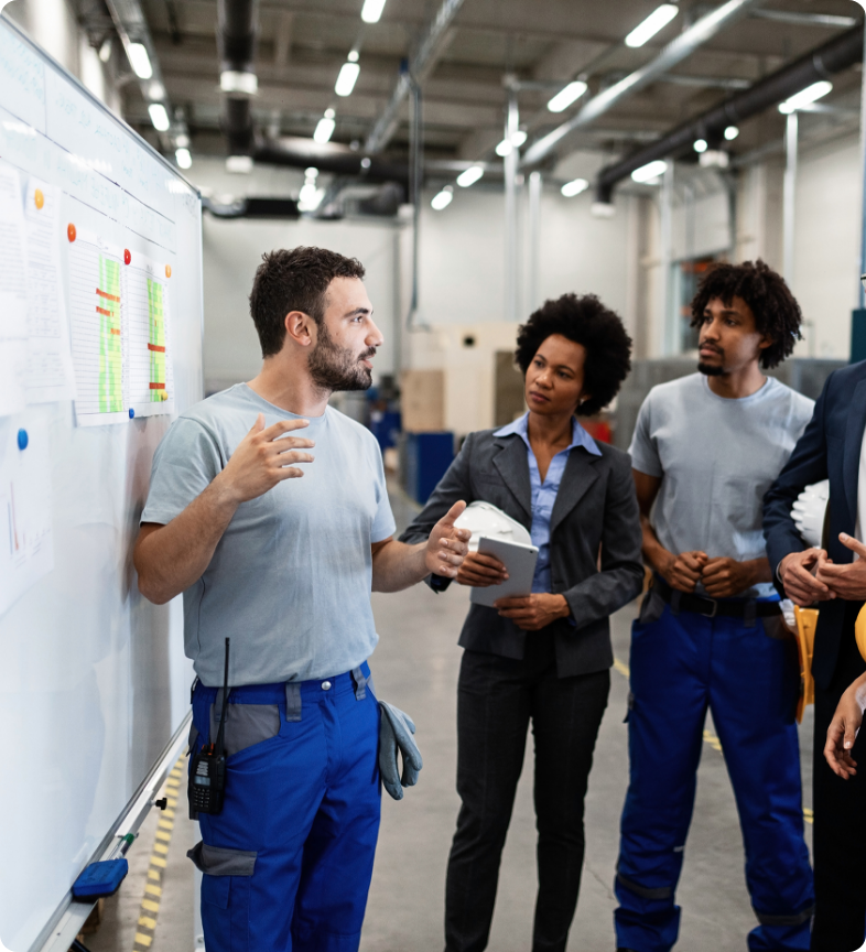manager-discussing-time-labor-management